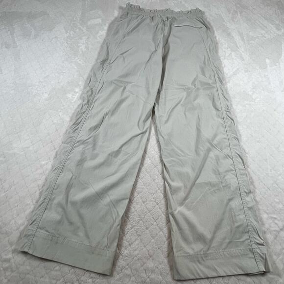 Athleta Trekkie High Rise Parachute Pant - size 6 in Celadon Tint - Picture 2 of 11